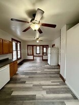 530 W Orchard Dr in Macomb, IL - Building Photo