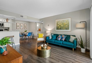 Atwater Westchase in Tampa, FL - Building Photo - Building Photo