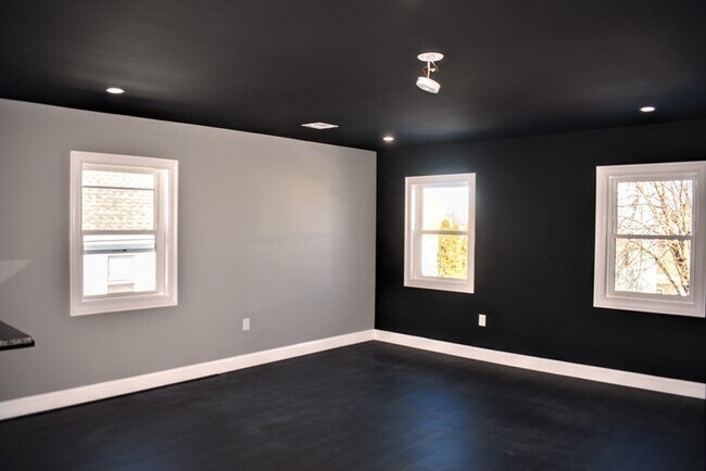 2 Sunnyside St in Boston, MA - Building Photo - Building Photo