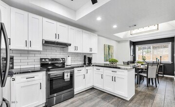 1610 N Stapley Dr in Mesa, AZ - Building Photo - Building Photo