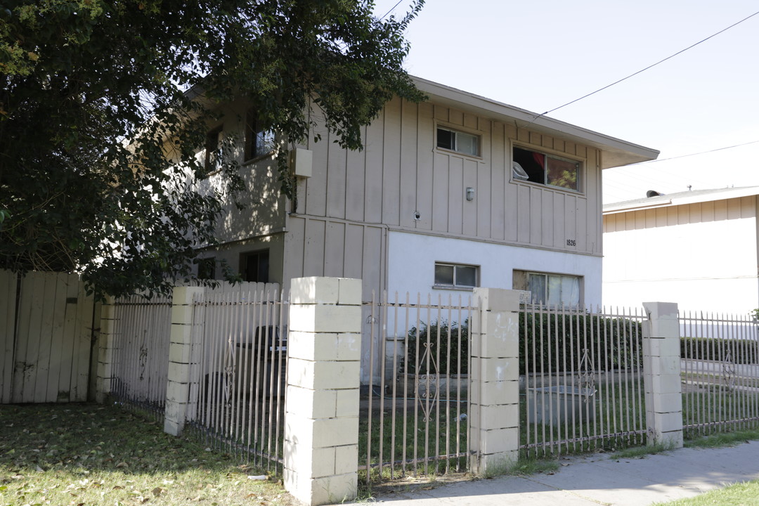 1826 W Glencrest Ave in Anaheim, CA - Building Photo