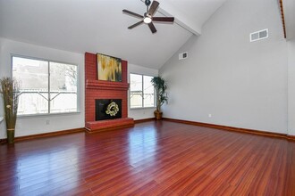 11414 Chariot Dr in Stafford, TX - Building Photo - Building Photo