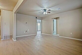 709 NW 95th St in Oklahoma City, OK - Building Photo - Building Photo