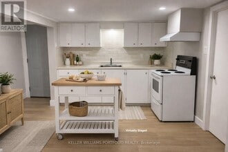 3 Lane Ct in Halton Hills, ON - Building Photo - Building Photo