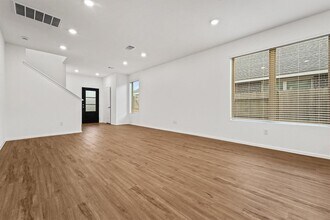 19316 Villa Mesa Dr in Roman Forest, TX - Building Photo - Building Photo