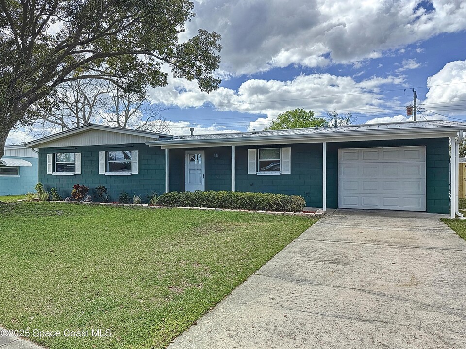 5070 Melissa Dr in Titusville, FL - Building Photo