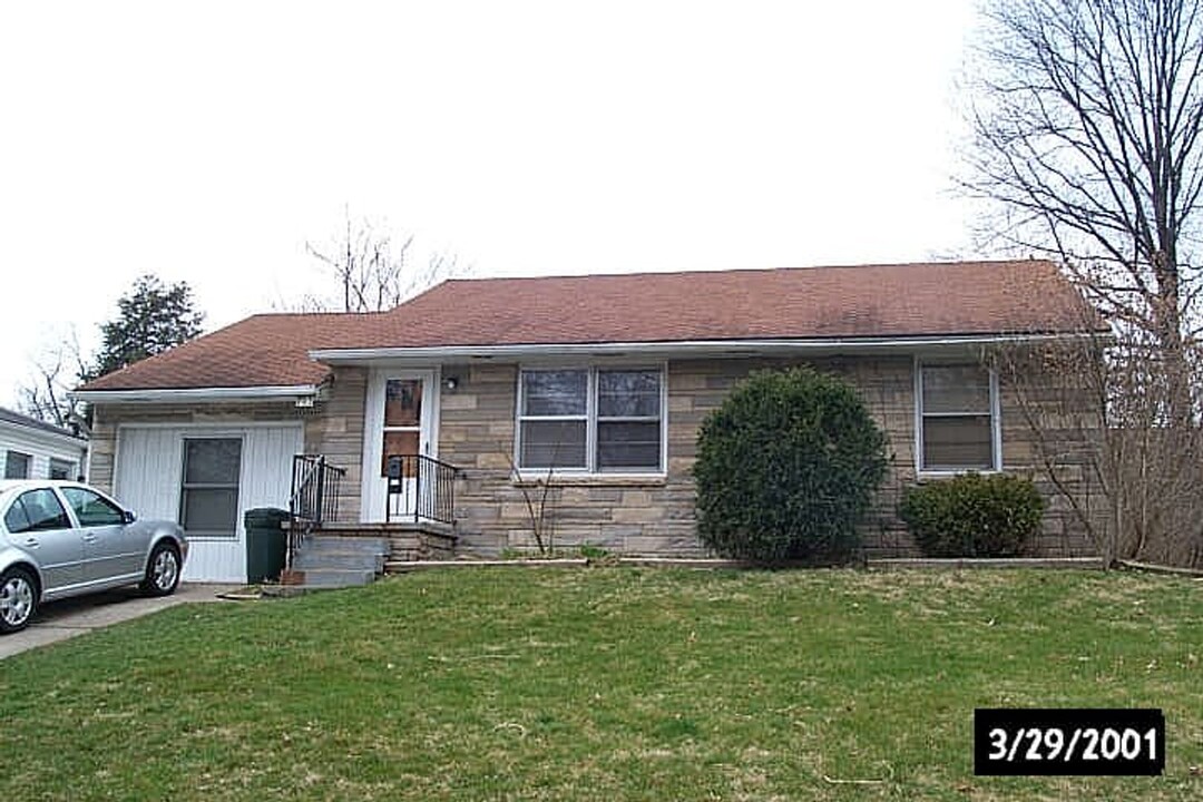 703 N Washington St in Bloomington, IN - Building Photo