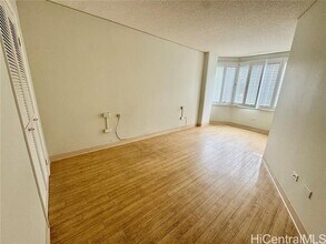 1314 Kalakaua Ave in Honolulu, HI - Foto de edificio - Building Photo