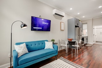 1927 N 33rd St, Unit A in Philadelphia, PA - Foto de edificio - Building Photo