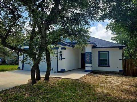 property at 329 N 10th St