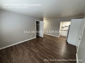 21955 Miles Rd in Cleveland, OH - Building Photo - Building Photo