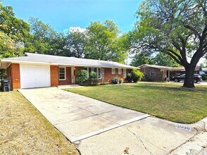 3630 Charles St in North Richland Hills, TX - Building Photo - Building Photo