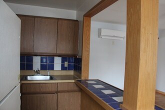 617 North Monroe Street, Unit 1 in Arlington, VA - Foto de edificio - Building Photo