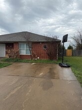 609 Kings Way Dr, Unit B in Mansfield, TX - Building Photo - Building Photo