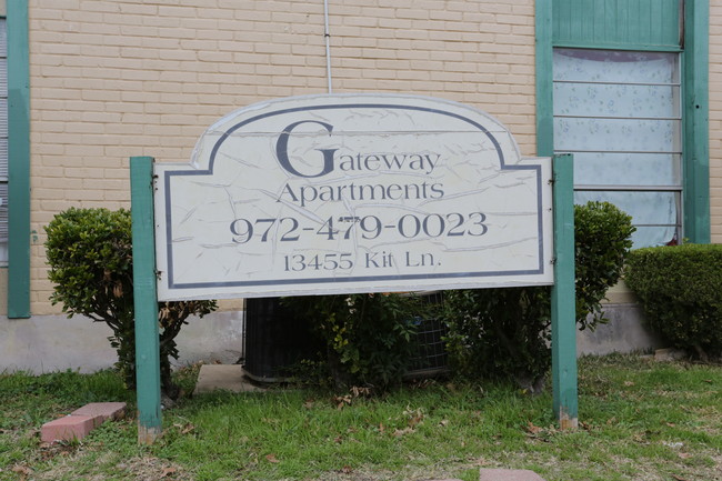 Gateway(old) in Dallas, TX - Foto de edificio - Building Photo