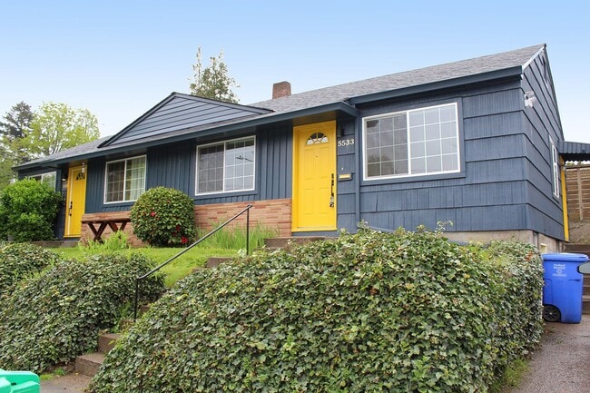 5535-5535 SE 17th Ave