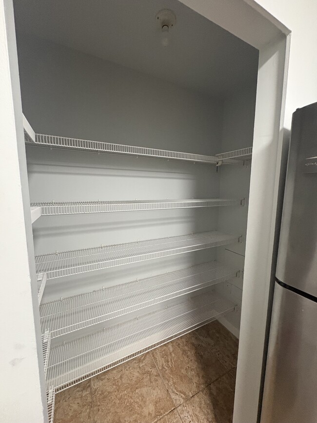 32950 Amicus Pl in Abbotsford, BC - Building Photo - Building Photo