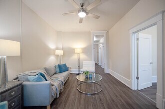 377 Brandon Apartment in Winnipeg, MB - Building Photo - Building Photo