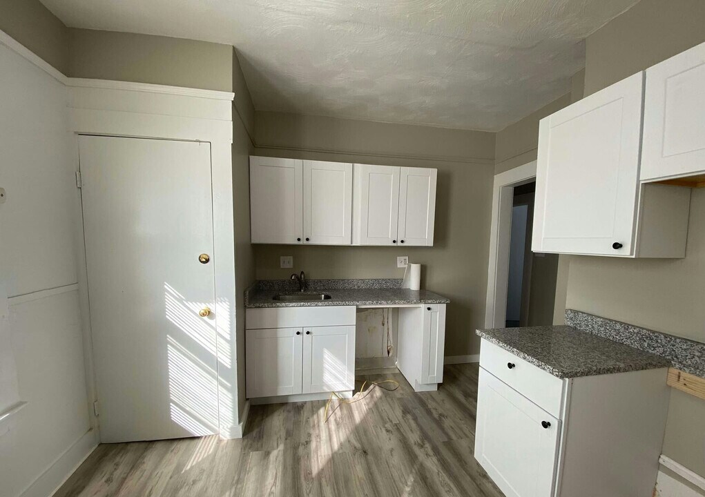 6 Bowdoin St, Unit Bowdoin in Boston, MA - Building Photo