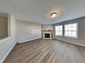 2954 Hearthside Dr in Greenwood, IN - Building Photo - Building Photo