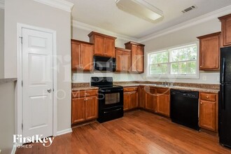 6368 Olmadison Pl in Atlanta, GA - Building Photo - Building Photo