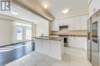 186 Agro St in Hamilton, ON - Building Photo - Building Photo