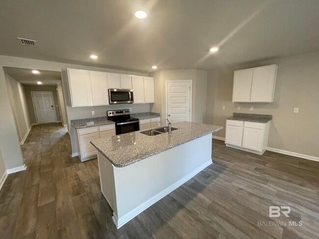 205 Burnston Wy in Foley, AL - Building Photo - Building Photo