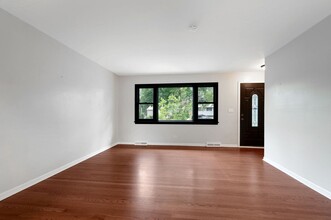 307 S Pierce Ave in Wheaton, IL - Building Photo - Building Photo