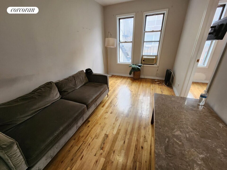 304 W 147th St in New York, NY - Building Photo