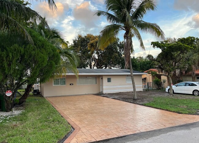 property at 2731 SW 10th St