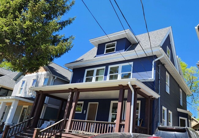 property at 908 E Gorham St