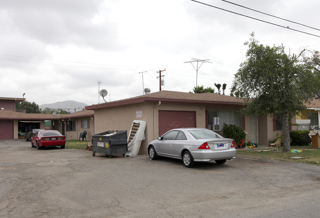 3711-3721 Pioneer Dr in Jurupa Valley, CA - Building Photo - Building Photo