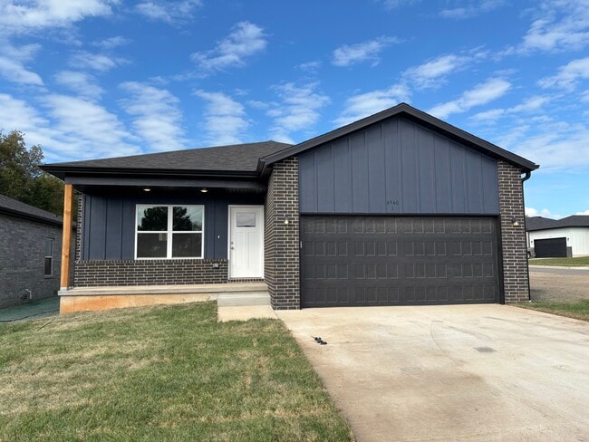 property at 4940 W Minota St