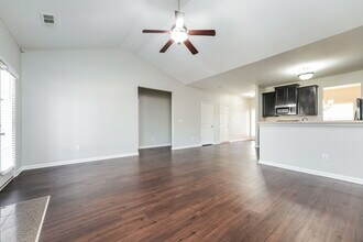 1183 Warm Spring Ct in Hampton, GA - Building Photo - Building Photo