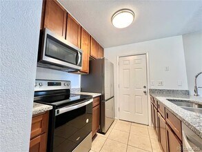 3739 S Granby Way in Aurora, CO - Building Photo - Building Photo