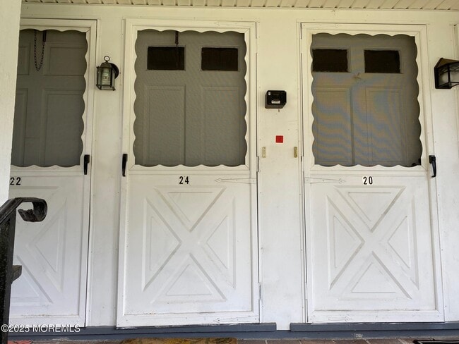 22-24 Oldfield Pl in Red Bank, NJ - Building Photo - Building Photo
