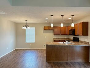 5621 W Longleaf Dr in Springfield, MO - Building Photo - Building Photo