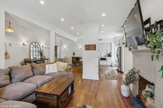 3131 N Clifton Ave in Chicago, IL - Building Photo - Building Photo