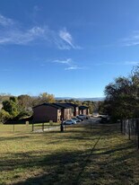 124 Asbury Way in Maryville, TN - Building Photo