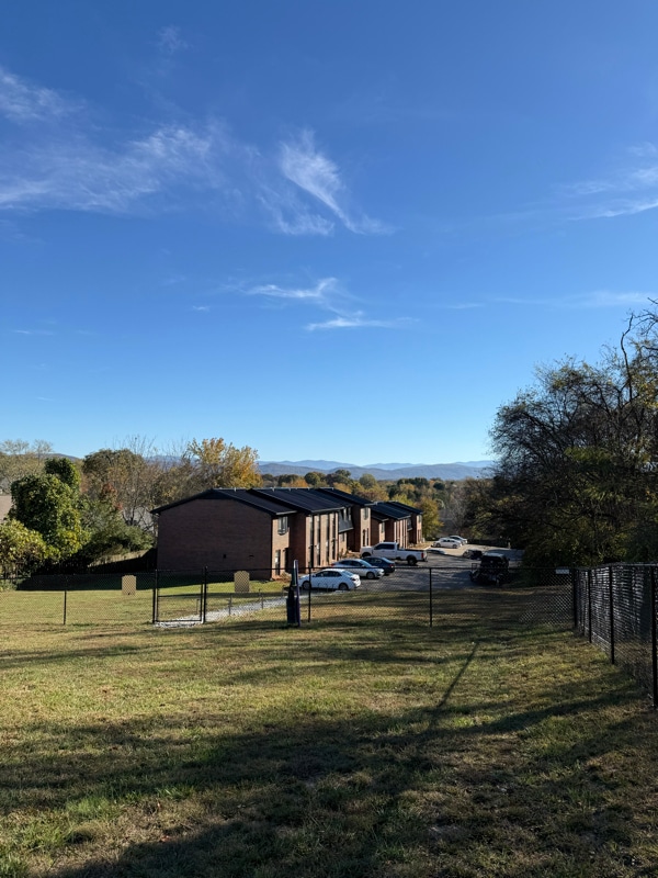 120 Asbury Way in Maryville, TN - Foto de edificio - Building Photo