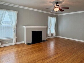 3259 S University Dr in Fort Worth, TX - Building Photo - Building Photo