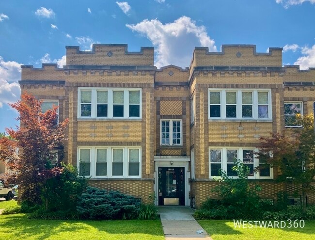 property at 4103 W Nelson St