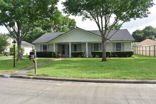 3110 Springhill Dr in Missouri City, TX - Building Photo
