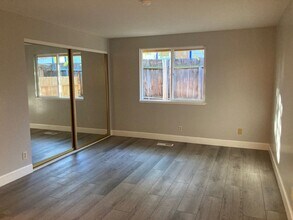 2650 Starks Wy in Reno, NV - Building Photo - Building Photo