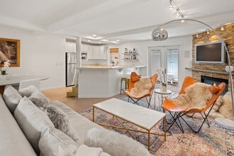 950 E Durant Ave in Aspen, CO - Building Photo - Building Photo
