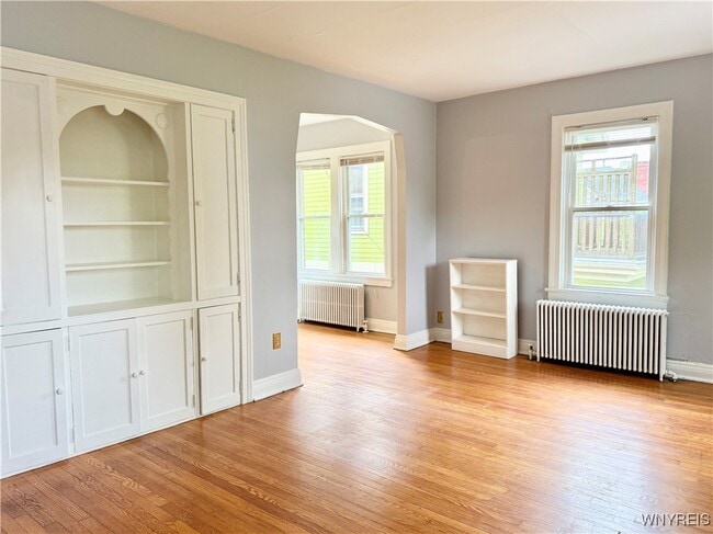 234 Crescent Ave in Buffalo, NY - Building Photo - Building Photo