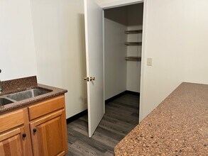 101 W Toledo St, Unit C in Fremont, IN - Building Photo - Building Photo