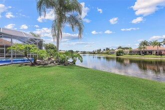 8931 Lely Island Cir in Naples, FL - Foto de edificio - Building Photo