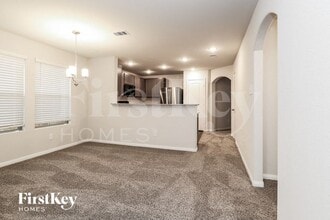 255 Rd 5102F in Cleveland, TX - Foto de edificio - Building Photo