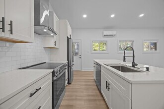 8625 Cedarbrook Dr in Charlotte, NC - Building Photo - Building Photo